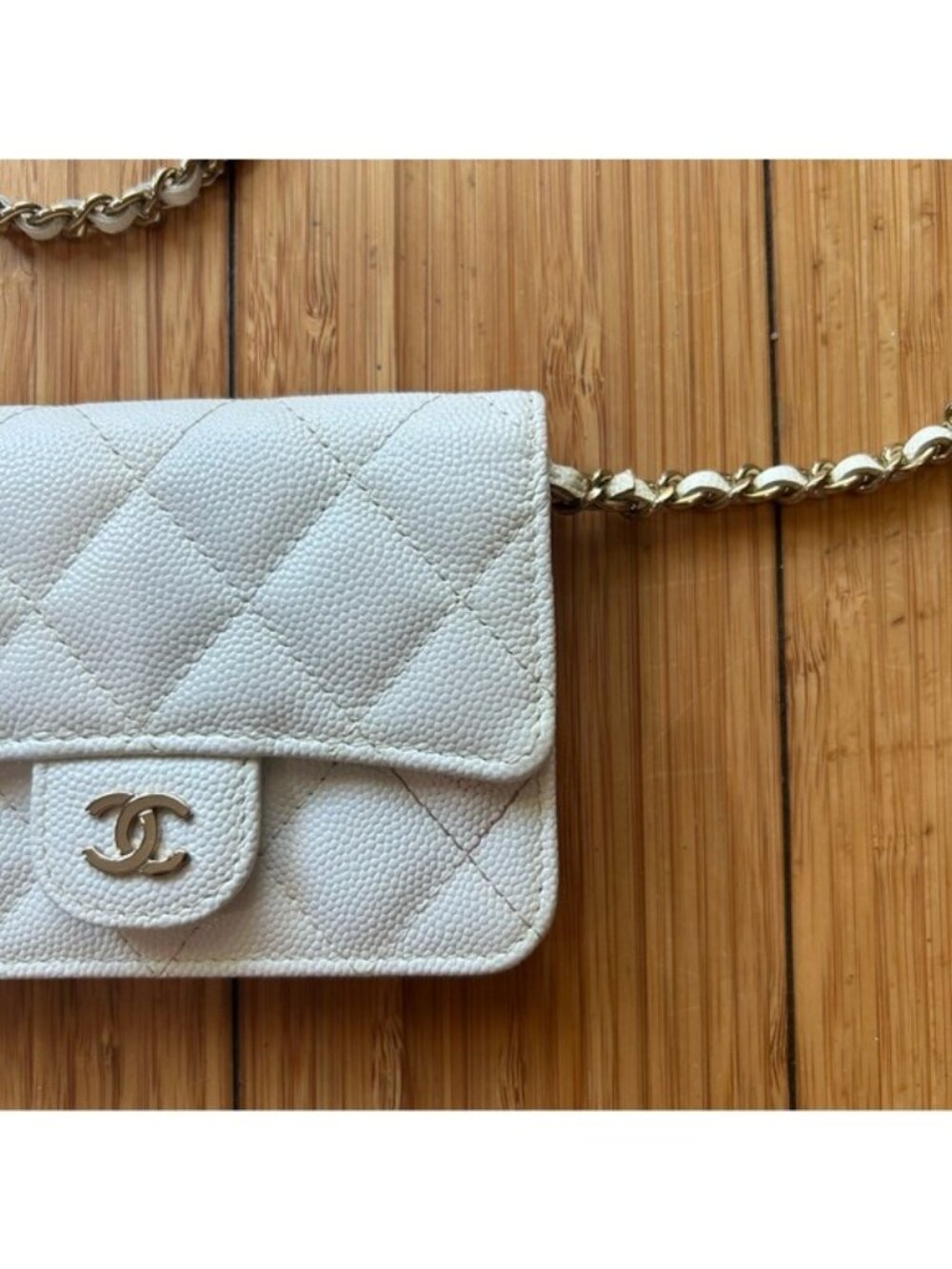 Chanel Mini Wallet On Chain White Caviar quilted crossbody Gold Hardware - Picture 3 of 14